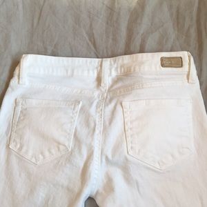 White Paige denim jeans, size 26. Never been worn